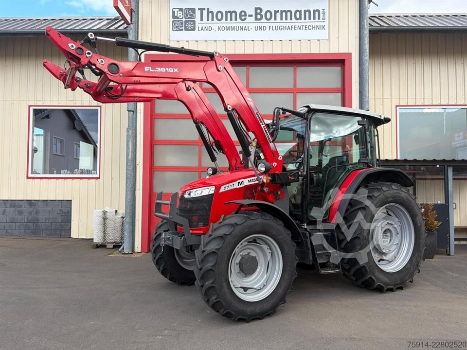 Massey Ferguson MF 5711 M Dyna-4