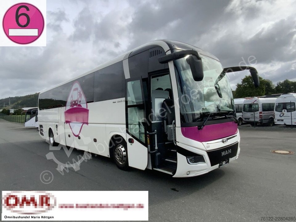 MAN R 10 Lions Coach C