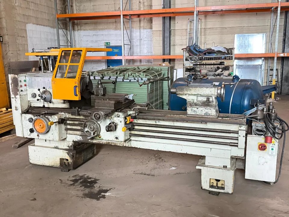 V630 - VDF Leit-und Zugspindeldrehmaschine