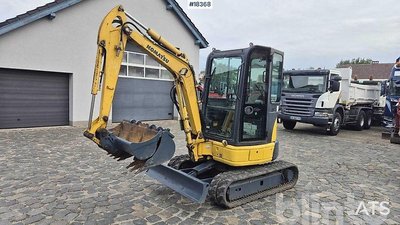 Komatsu PC26MR-3