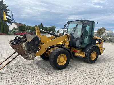 Caterpillar 906 M