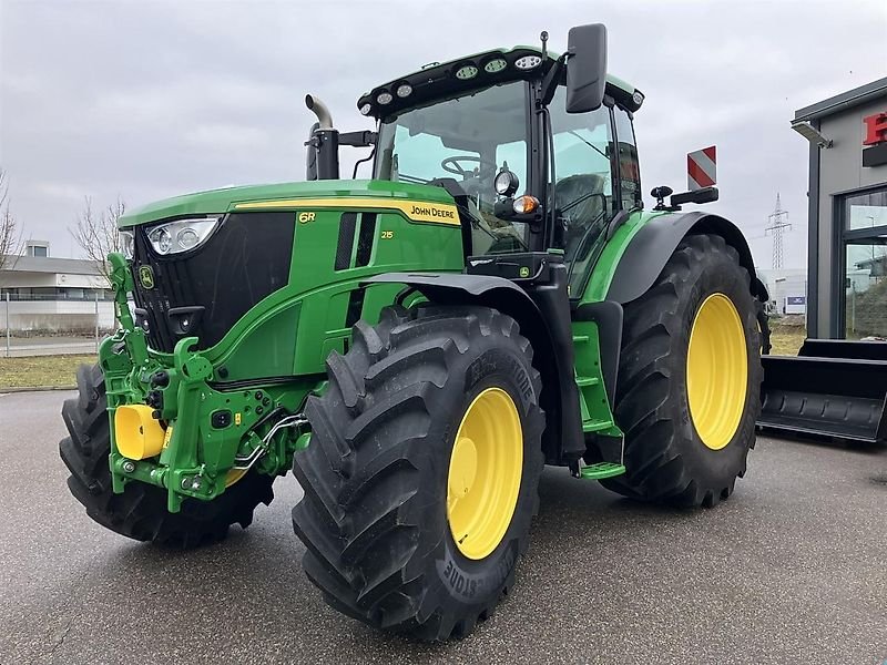 John Deere 6R 215