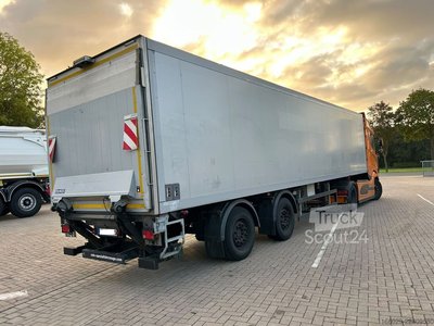 Kofferauflieger  Rohr Kühlkoffer mit Elektro Kühler und LBW gebraucht