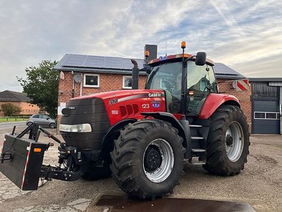 Case IH Magnum 310