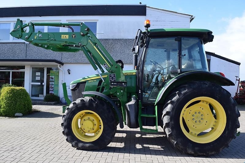 John Deere 5100 M