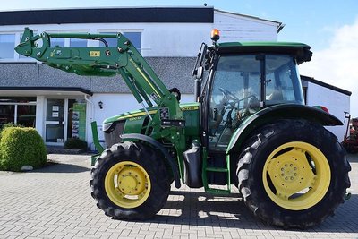 John Deere 5100 M