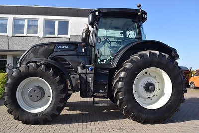 Valtra S353