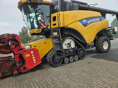 New Holland CR 9080 Raupe