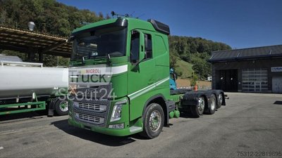 LKW-Fahrgestell Volvo FH460  E6 8x2 Tridem ADR Alufelgen Bett Lenkachse gebraucht