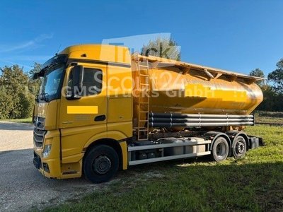 LKW mit Tankaufbau MERCEDES-BENZ Actros 2548 / Spitzer 31qm Silo Food Getreide gebraucht