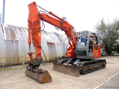 Raupenbagger Hitachi ZX 135 US gebraucht