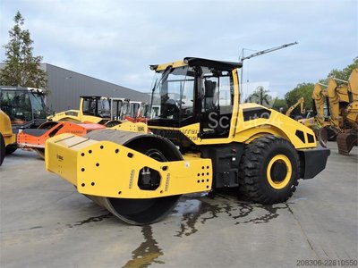 Walzenzug BOMAG BW226-5CL gebraucht