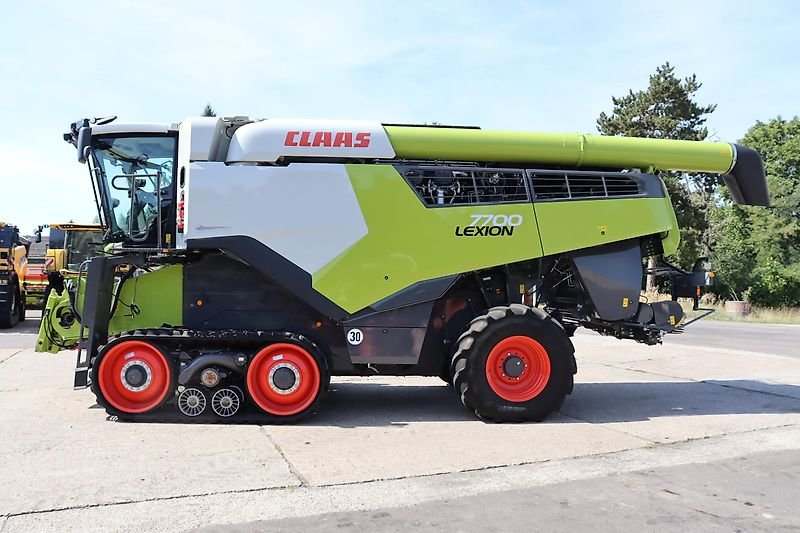 Claas LEXION 7700 TT+V 1080