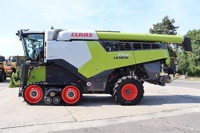 Claas LEXION 7700 TT+V 1080