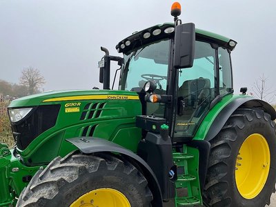 John Deere 6130R