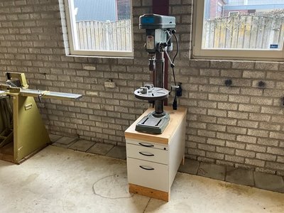 Mikron – Säulenbohrmaschine