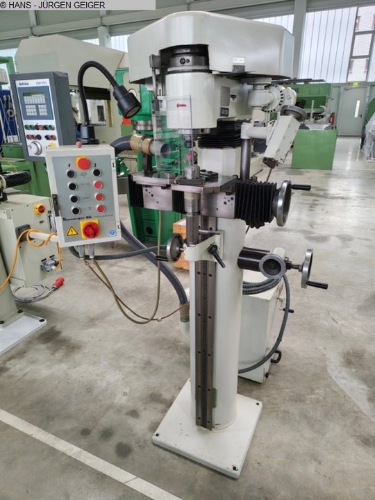 Centre Grinding Machines HENNINGER ZS 150
