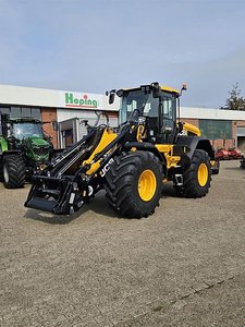JCB 435S