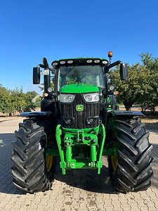 John Deere 6215R Premium