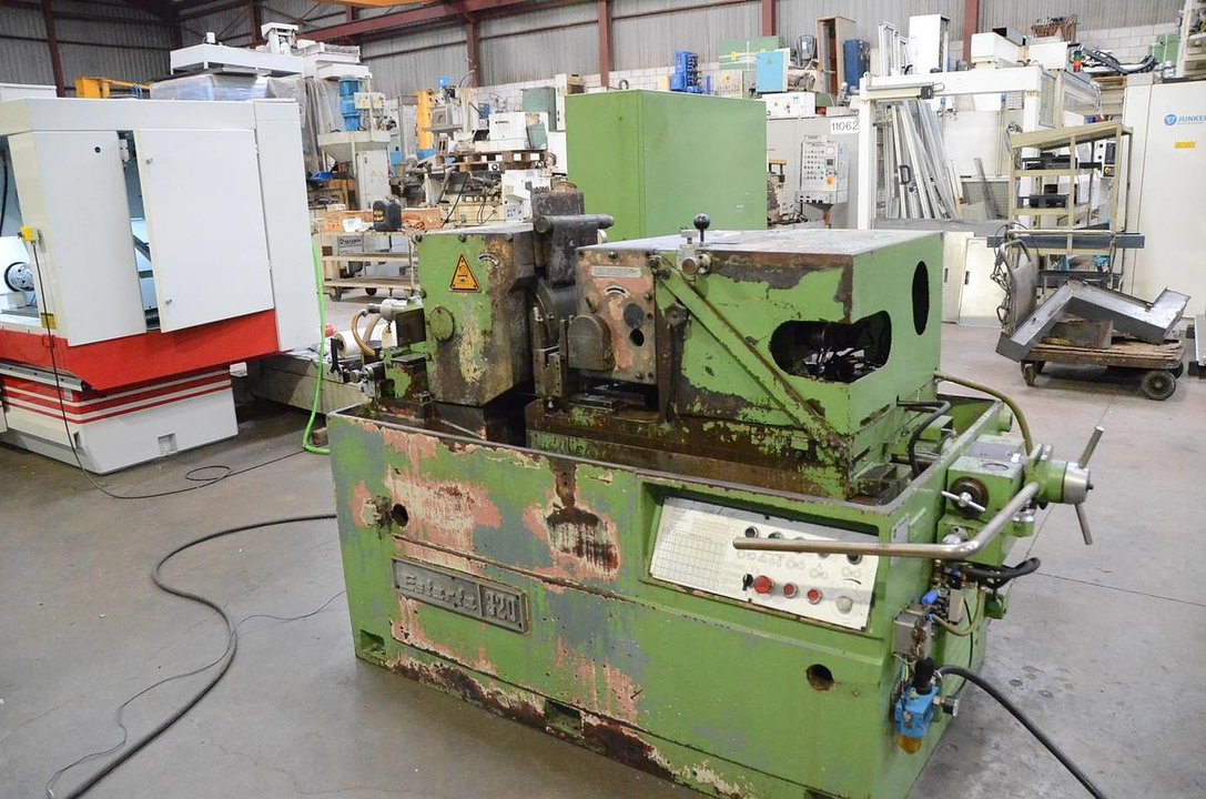 Centreless Grinding Machines ESTARTA 320