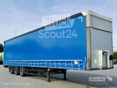 Auflieger mit Pritsche & Plane Schmitz Cargobull Curtainsider Coil Getränke gebraucht