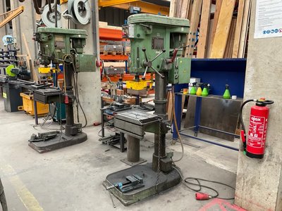 1992 Promyslovy Kombinat Dacice SV32B Säulenbohrmaschine