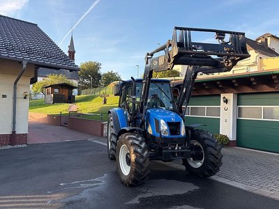 New Holland TL 90 A erst 5680 Stunden Allradtraktor mit Frontlader ä TL 70 80