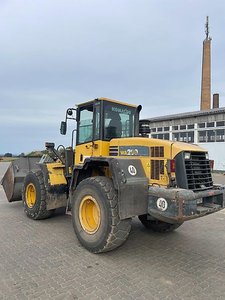 Komatsu WA200
