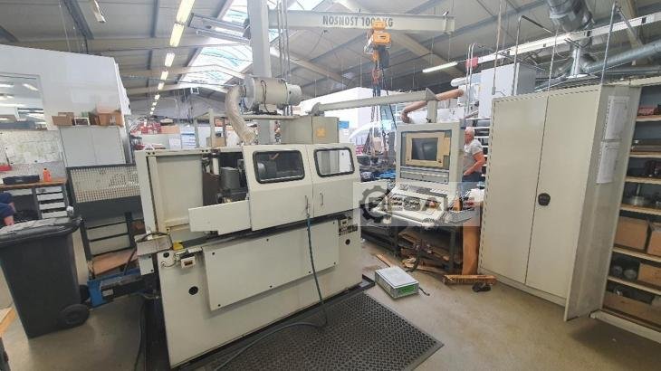 CNC Round Grinding Machines TOS BU 28/630 CNC