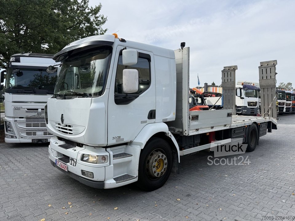 Autotransporter LKW Renault Midlum 300.18 Maschinentransporter gebraucht