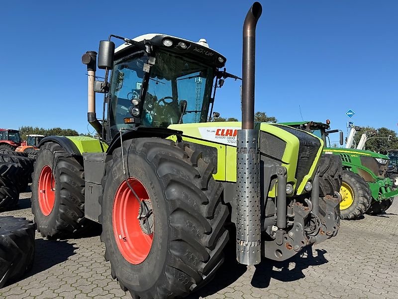 Claas Xerion 3300 Trac VC