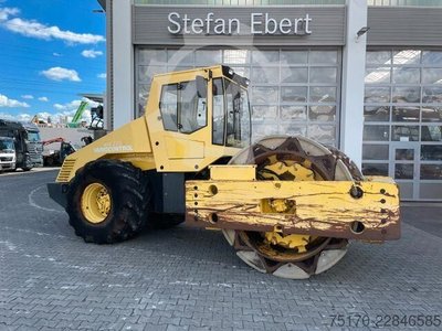 Bomag BW 225 D-3 / 2001 / nur 3.824h! / Variocontrol