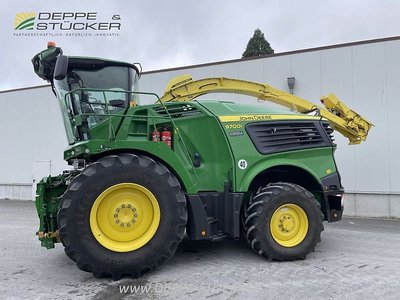 John Deere 9700i