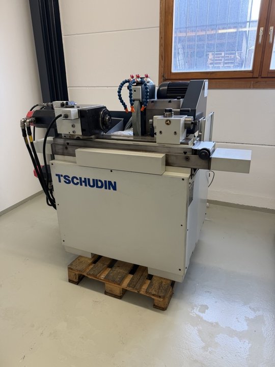External Cylindrical Grinding Machines TSCHUDIN CNC PL31