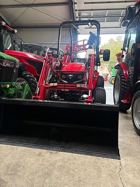 TYM T 2025 P mit Yanmar Motor