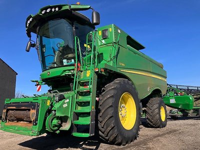 John Deere S785