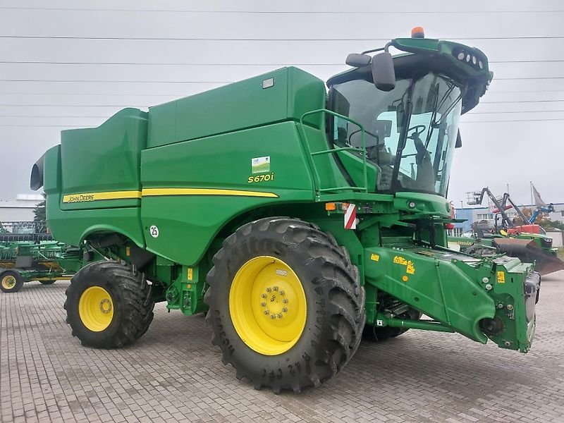 John Deere S 670i
