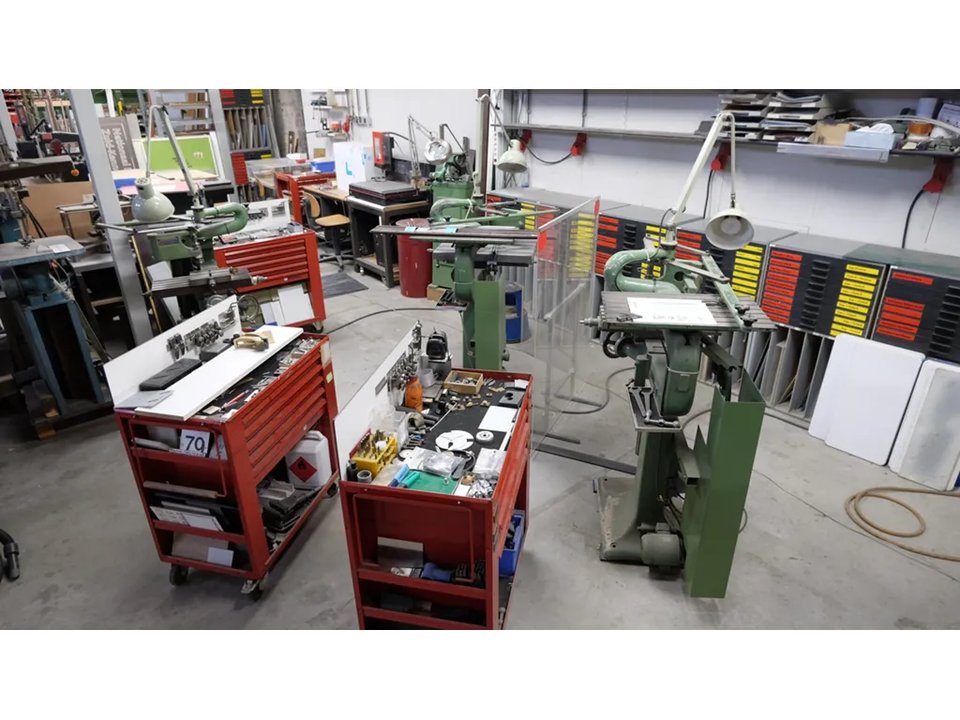 Gravurmaschinen und Fräsmaschine (3x)