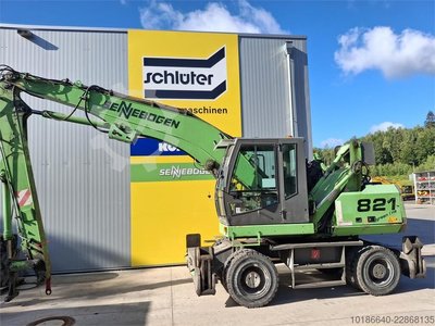 Sennebogen 821M