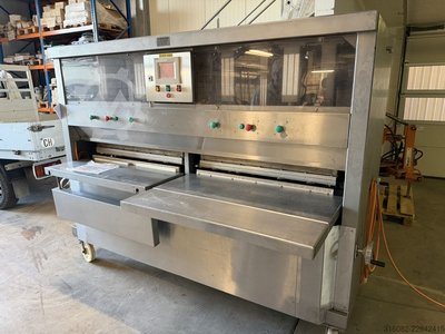 REMUND AG vacuum packaging machine