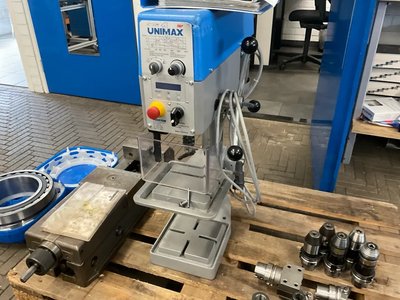 Maxion Unimax 1-Säulen-Bohrer