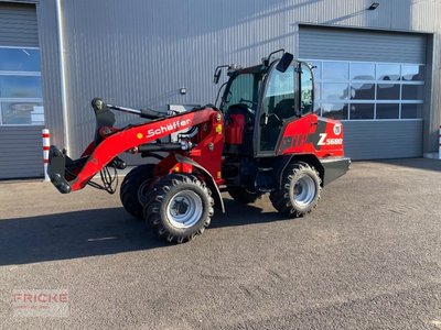 Schäffer 5680Z m. Kabine Hoflader