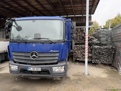 LKW mit Pritsche (offen) Mercedes-Benz Atego 818L gebraucht