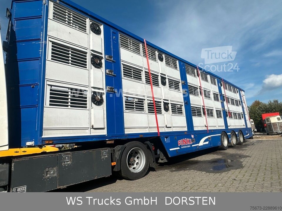Viehtransporter Auflieger Finkl 3 Stock Hubdach Typ 2  "Unfall" gebraucht