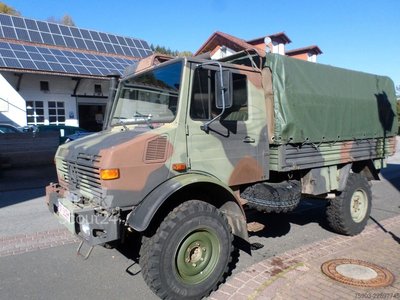 MERCEDES-BENZ Unimog MIL 2 To U 1300L  Mit Plane & Sprigel gebraucht
