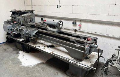 Schaerer Leit- und Zugspindeldrehmaschine