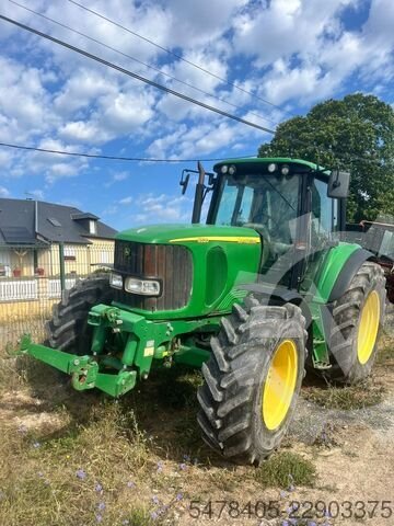John Deere 6520