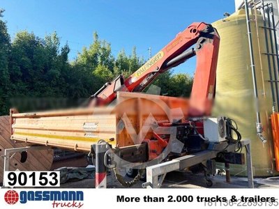 Meiller 3-S-Kippaufbau mit Kran Palfinger PK9001,