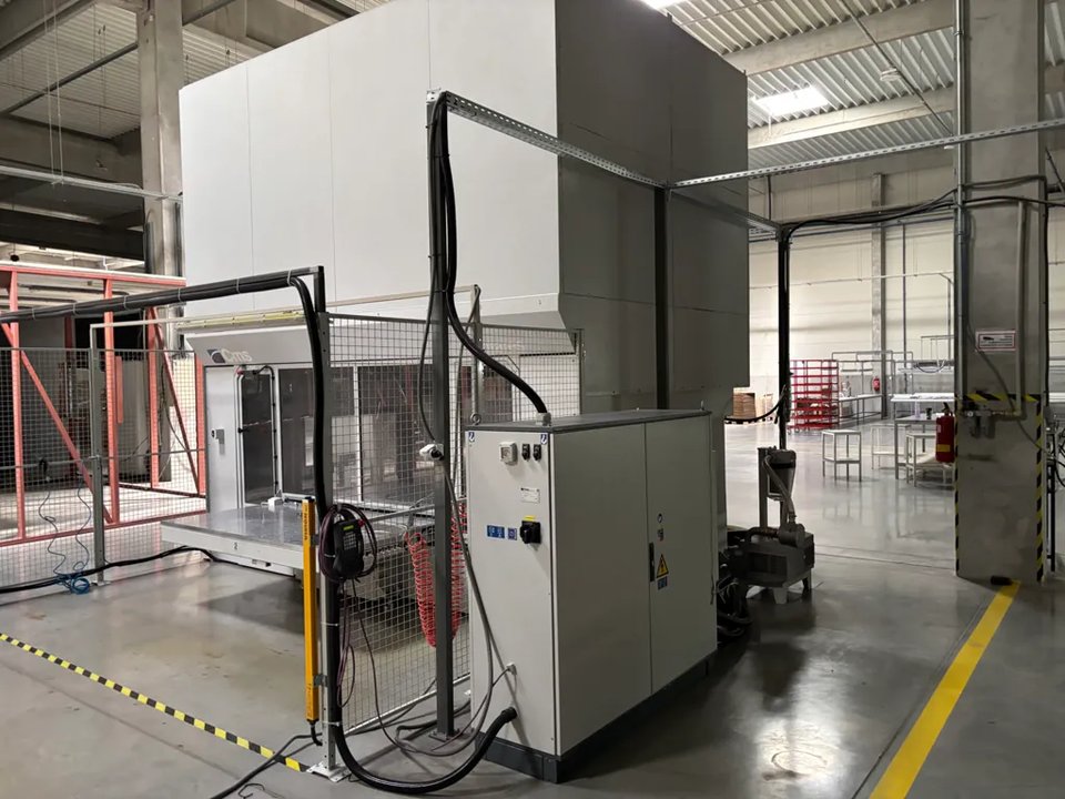 2017 - CMS - ANTARES - Geschlossenes 5-Achsen-CNC-Bearbeitungszentrum mit Drehtafel