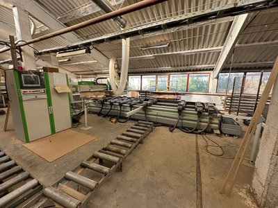 Biesse Rover CNC-Holzbearbeitungszentrum mit Becker-Vakuumpumpe